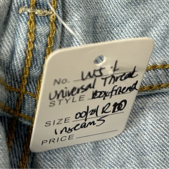 WJ4. Universal Thread Boyfriend Sz 00/24, R 10 Jean shorts. - Picture 2 of 3